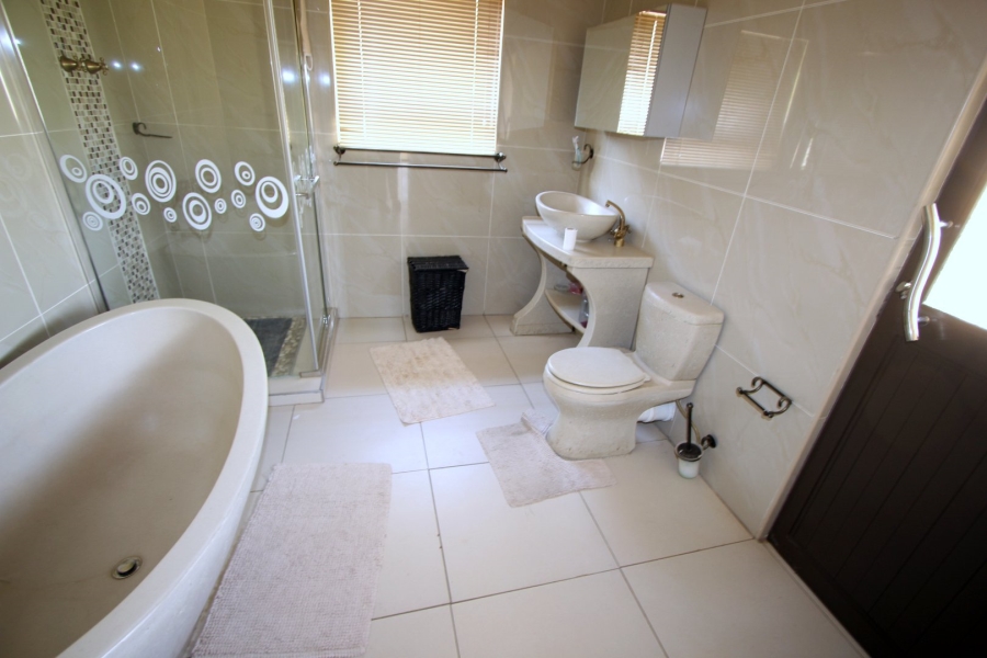 4 Bedroom Property for Sale in Riebeeckstad Free State
